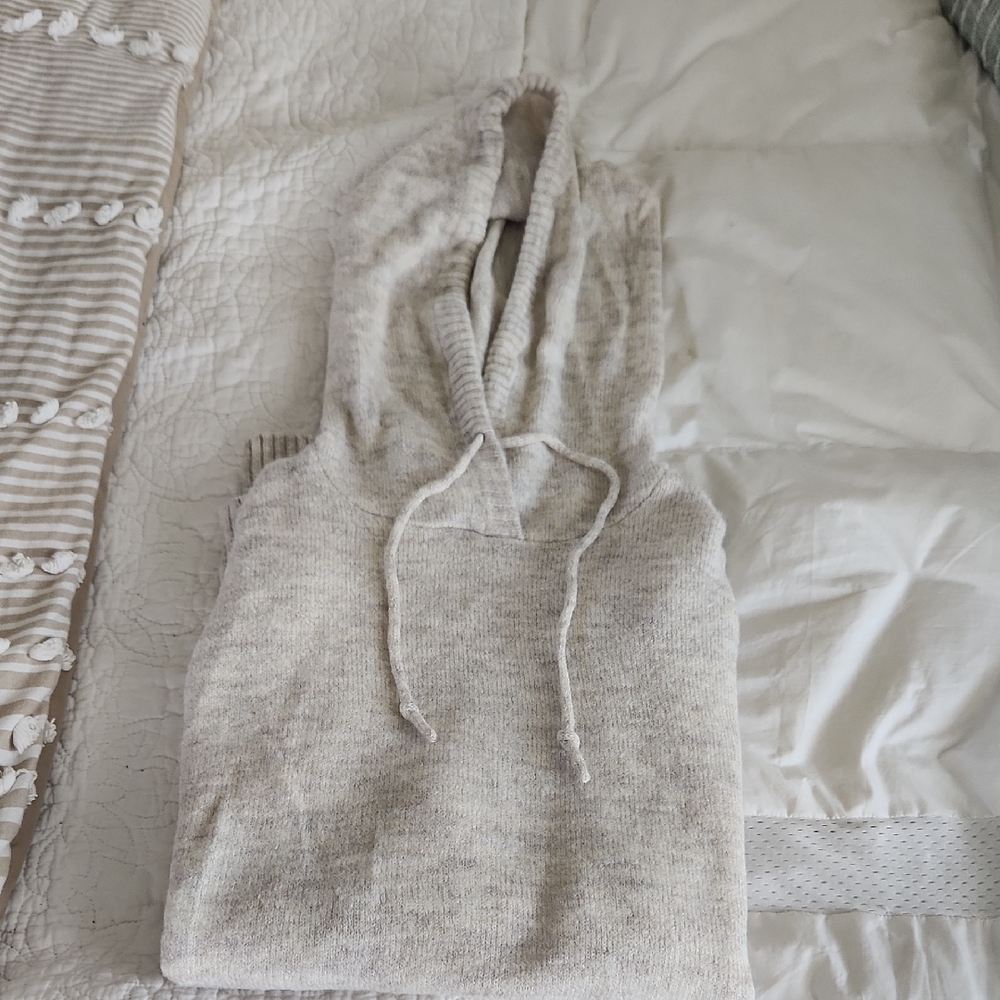 NWT talbots hooded sweater long sleeve size p